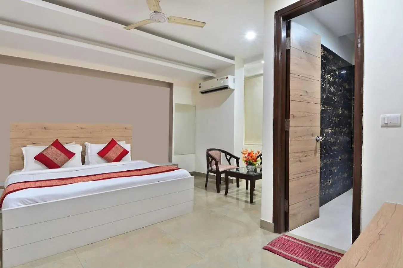 Hotel Good Luck By Jmd Group Near Delhi Igi Airport Nové Dillí