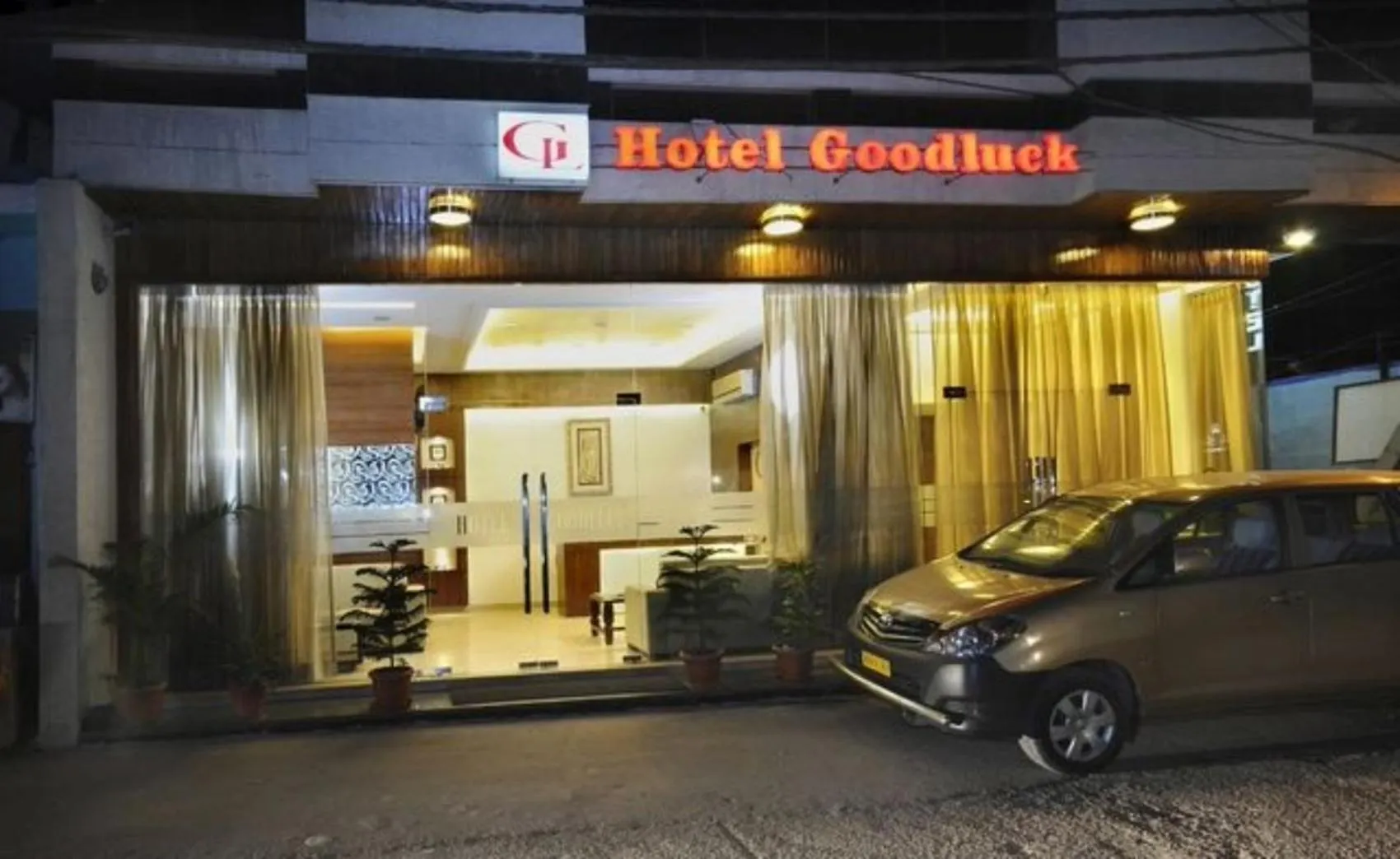 Hotel Good Luck By Jmd Group Near Delhi Igi Airport New Delhi India