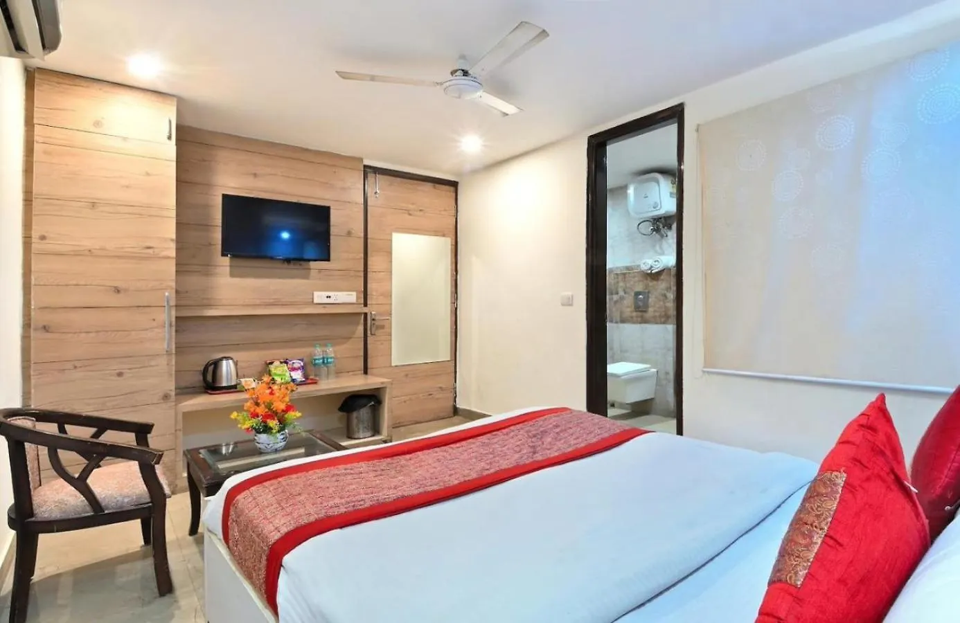Hotel Good Luck By Jmd Group Near Delhi Igi Airport New Delhi