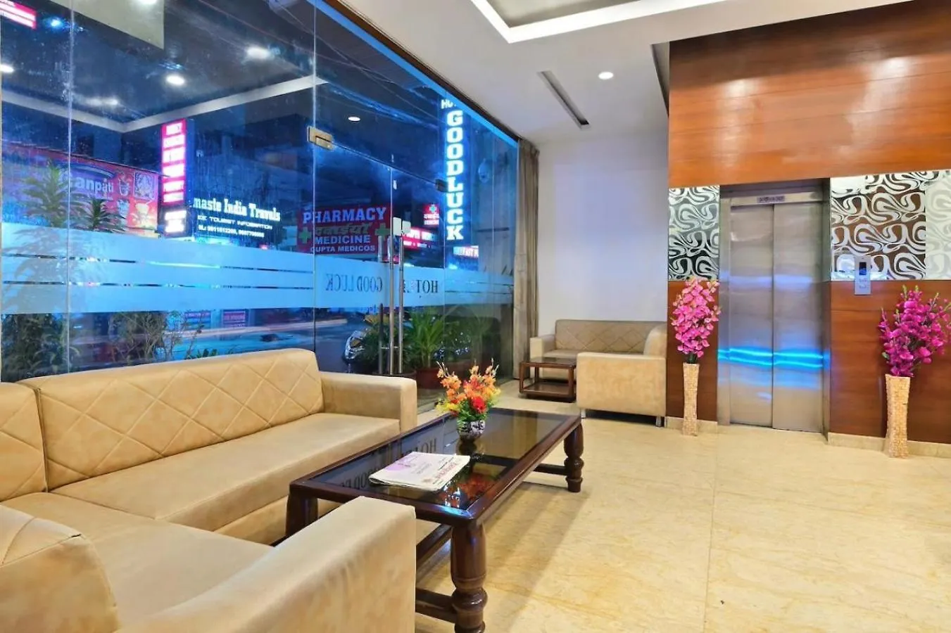 Hotel Good Luck By Jmd Group Near Delhi Igi Airport New Delhi 3*,  Inde